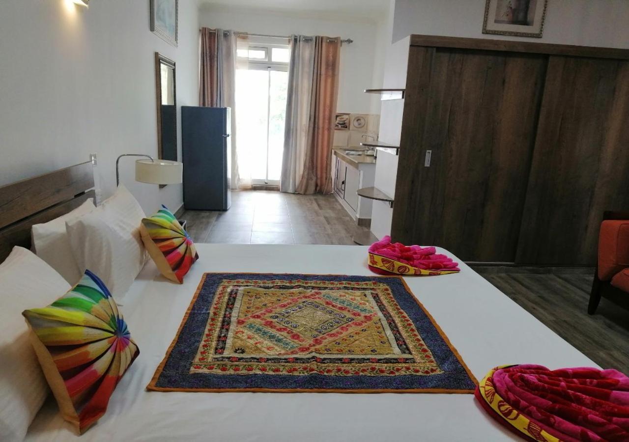 Easy Stay Residence Trou aux Biches Exterior photo